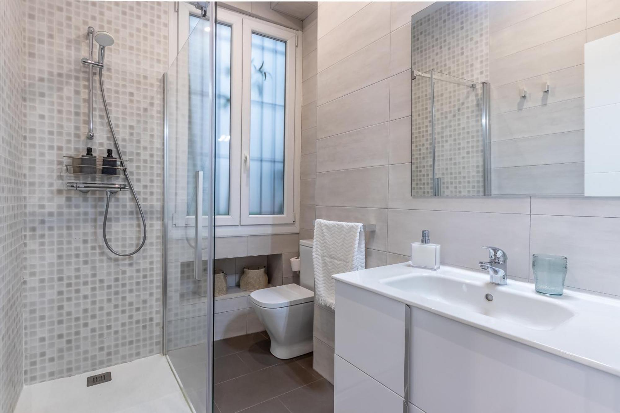 Homeloving Apartment Bilbao Centre With Parking Экстерьер фото